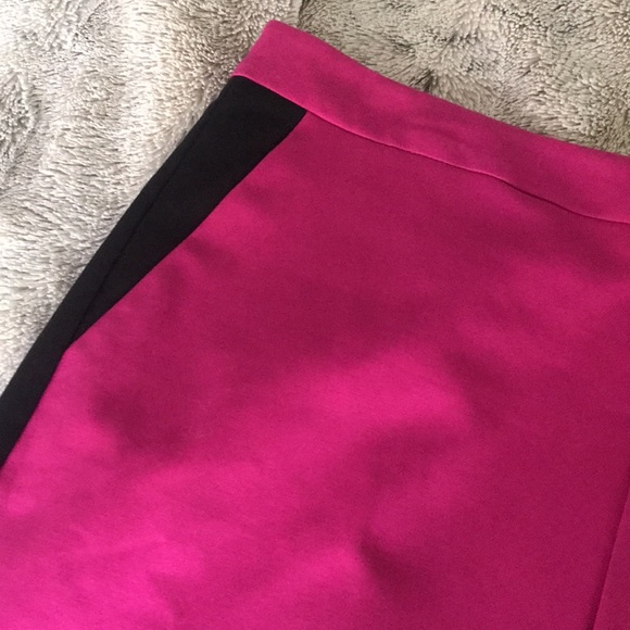Black & fuchsia color block pencil skirt 14 back zip & slit slimming effect NEW - Picture 3 of 10